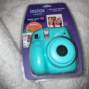 INSTAX MINI CAMERA 7 Never Opened